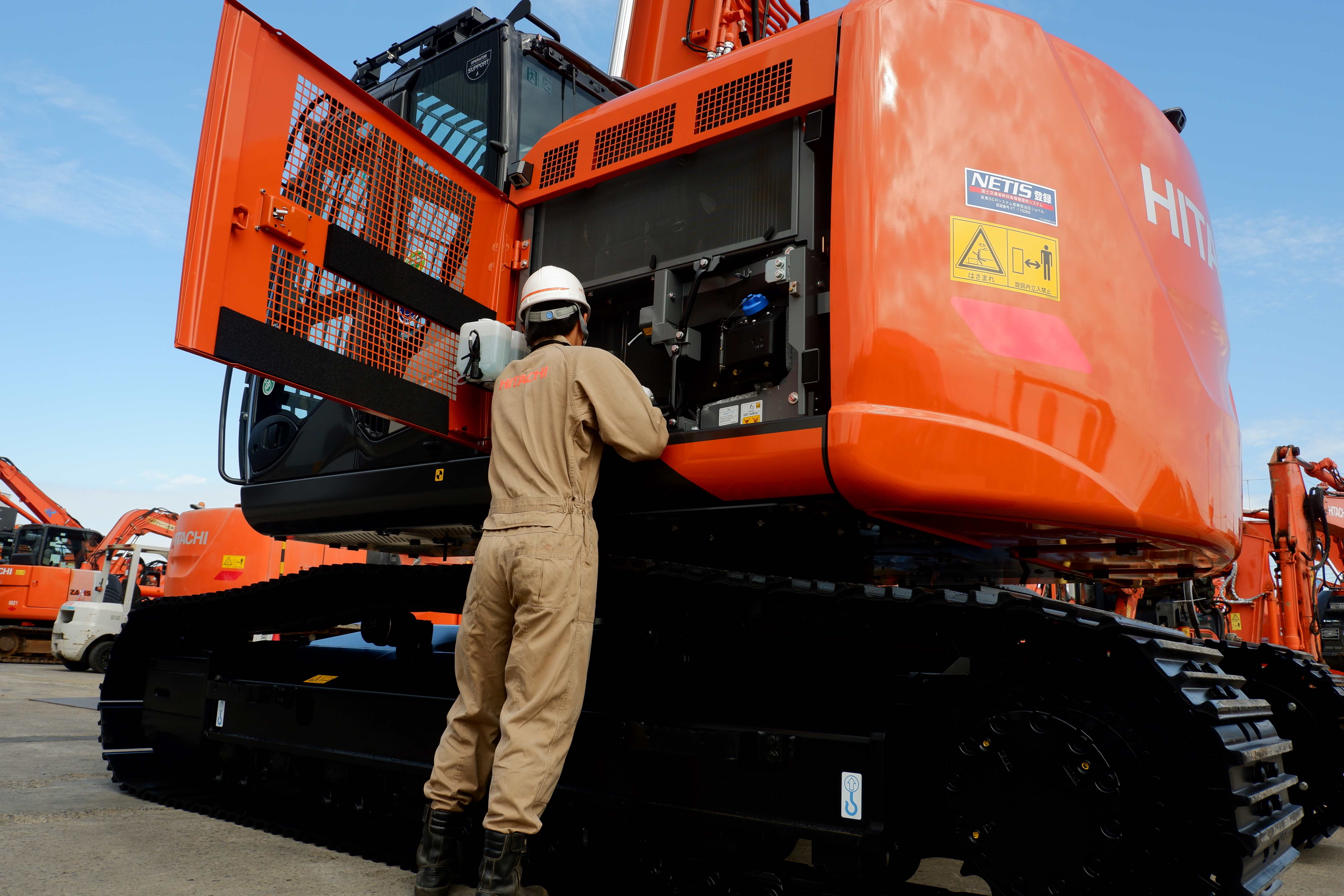 神栖市×建機整備士】年間休日126日/土日祝休み/賞与年2回/未経験でも