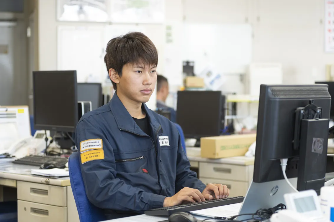 株式会社イマギイレ_大宮工場_電話風景