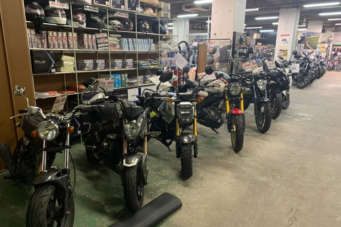 株式会社ベンケイ_本店_店内