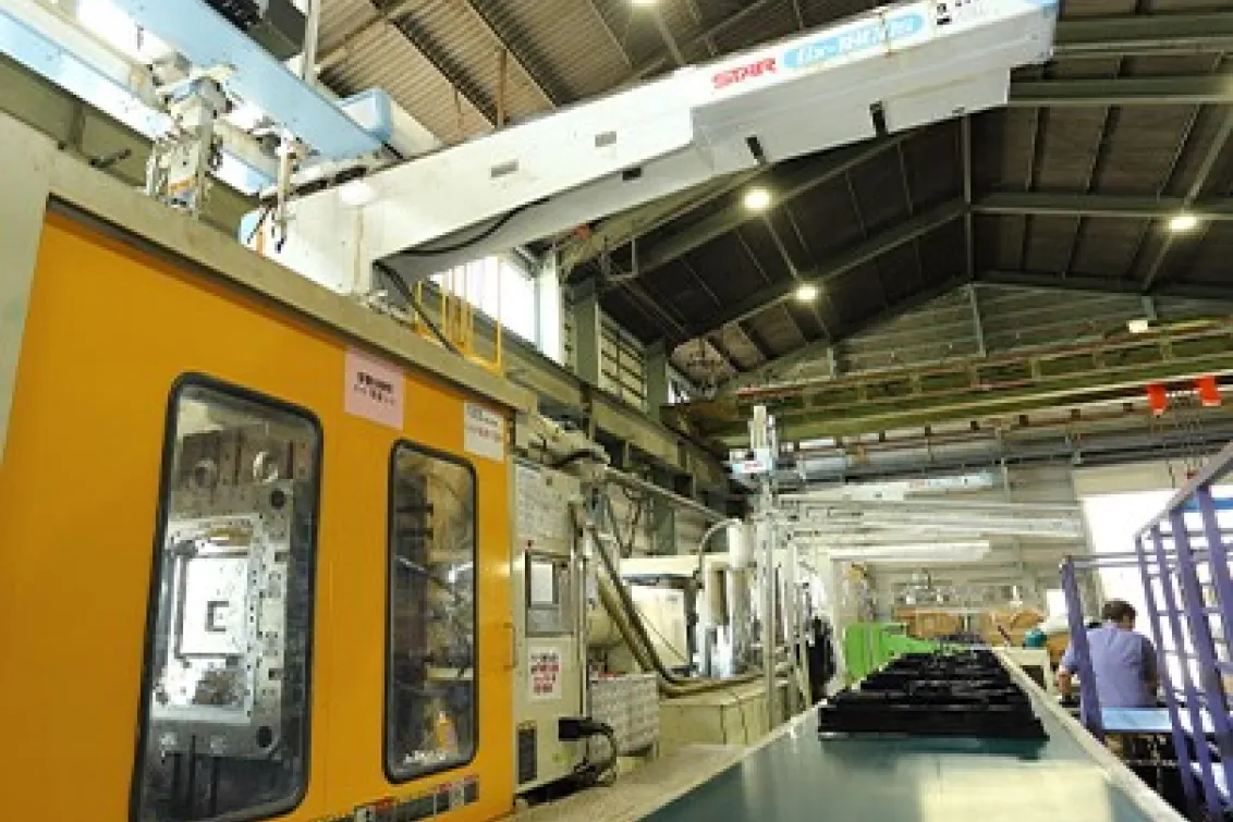 イードリーム株式会社_本社_生産ライン