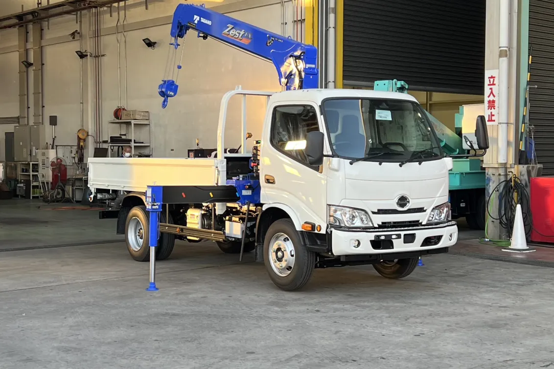 東栄自動車工業株式会社_本社工場