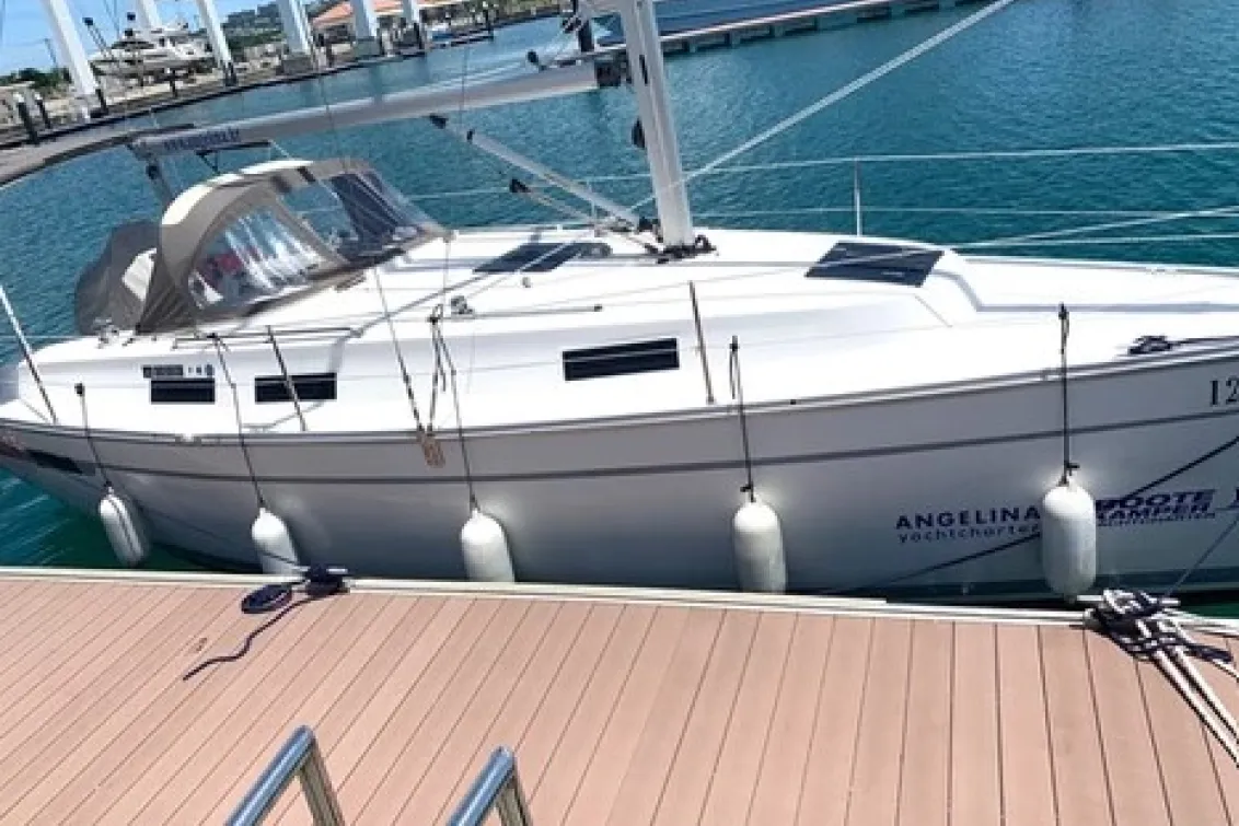 株式会社アイランドボート_宜野湾港マリーナ_船