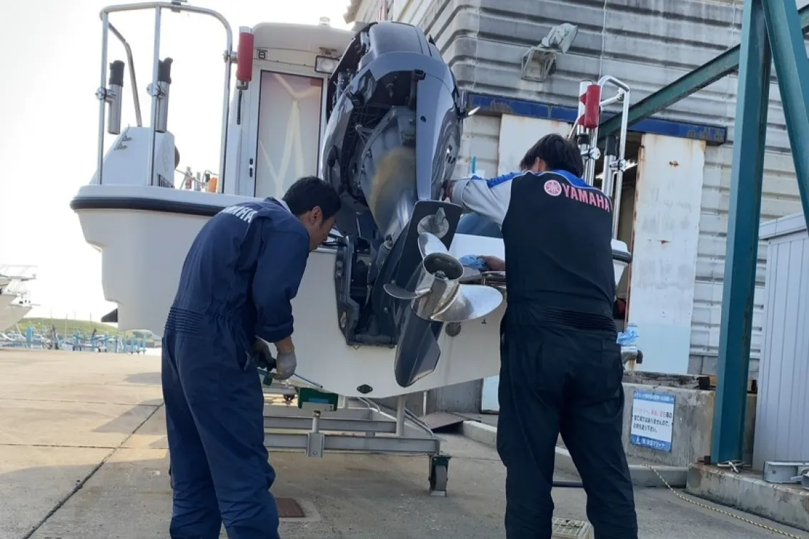 株式会社秋田スズキ_秋田日光マリン_整備風景