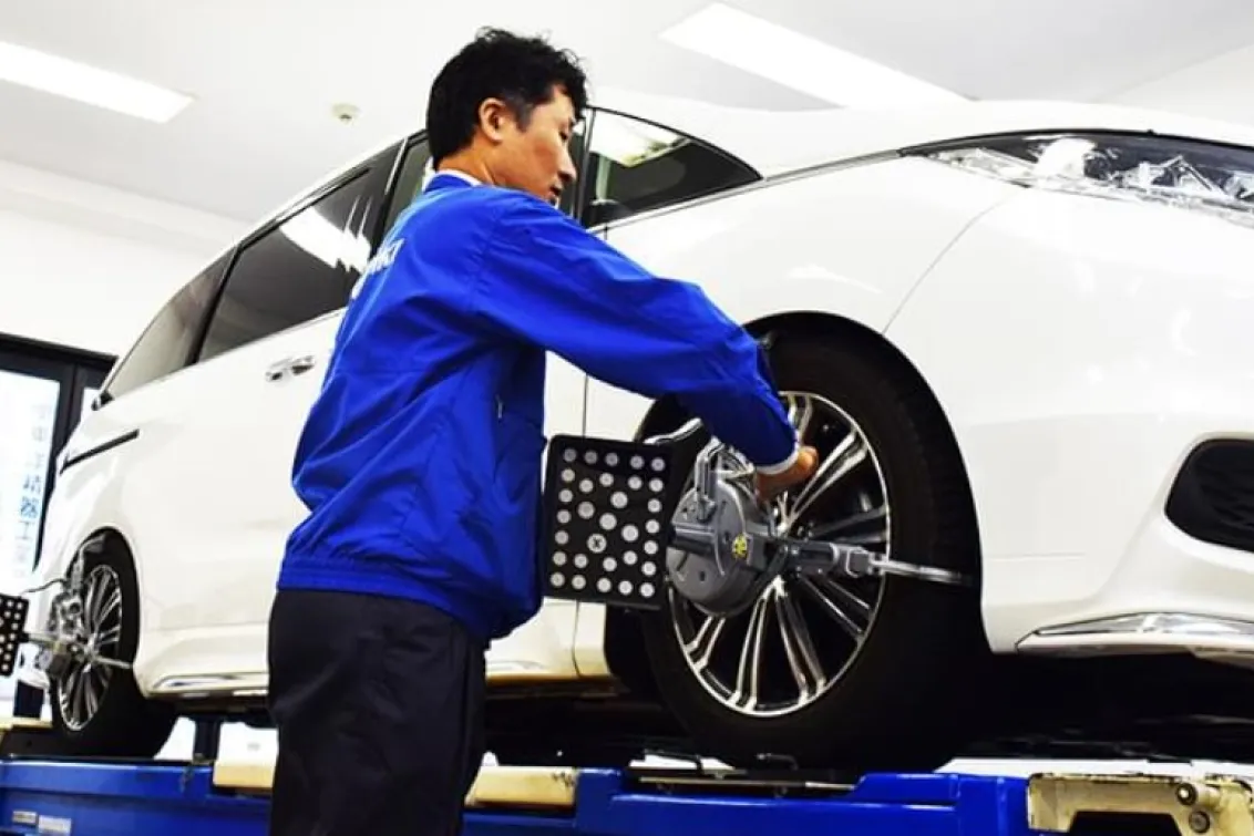 東洋精器工業株式会社_福岡営業所_作業風景2