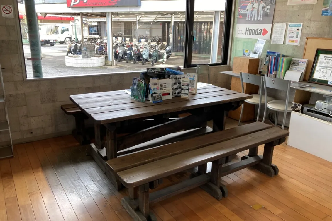 株式会社ビー・フリー_ビーフリー柏インター店_店内1