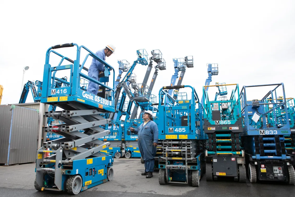 株式会社カイノス_西尾東センター_高所作業車