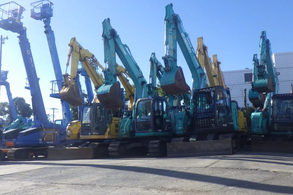 株式会社電動舎_千葉営業所_取扱い建機の一部