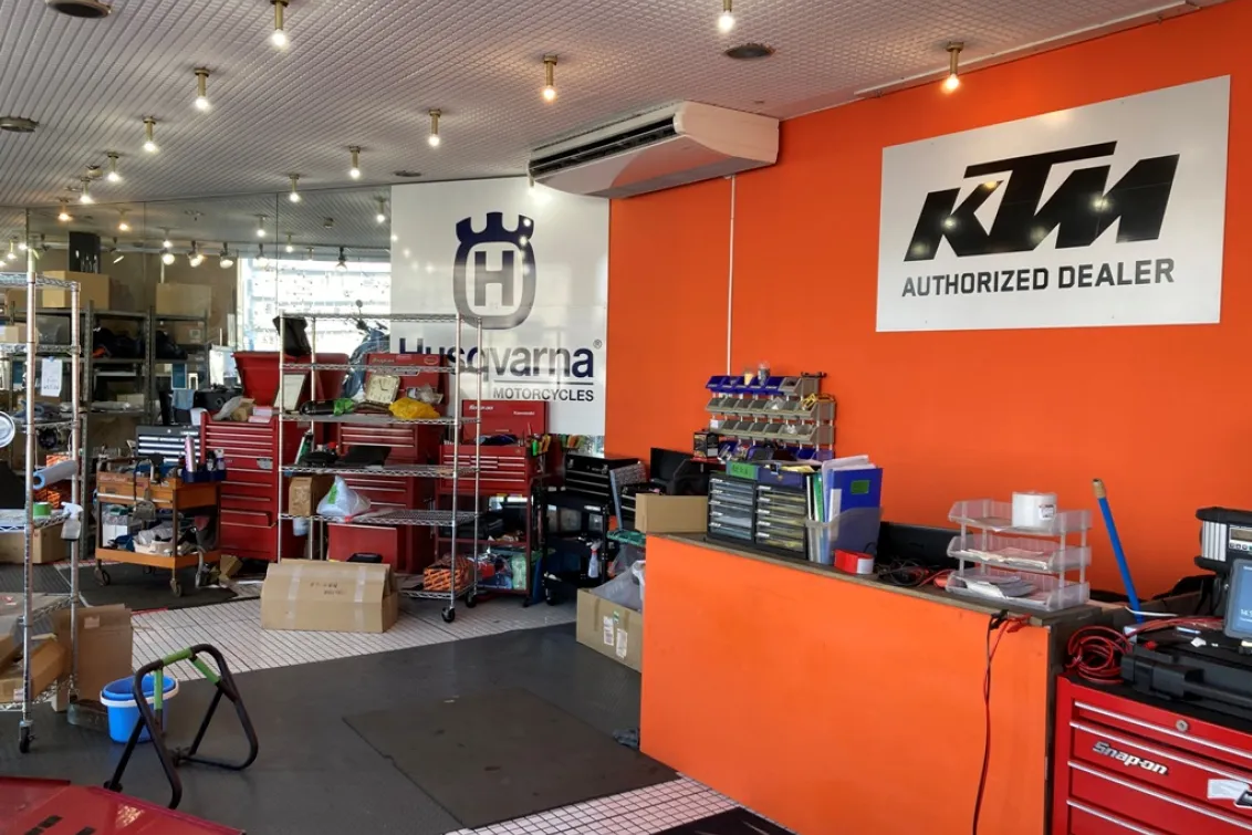 株式会社ビー・フリー_KTM千葉／ハスクバーナ・モーターサイクルズ千葉_整備工場