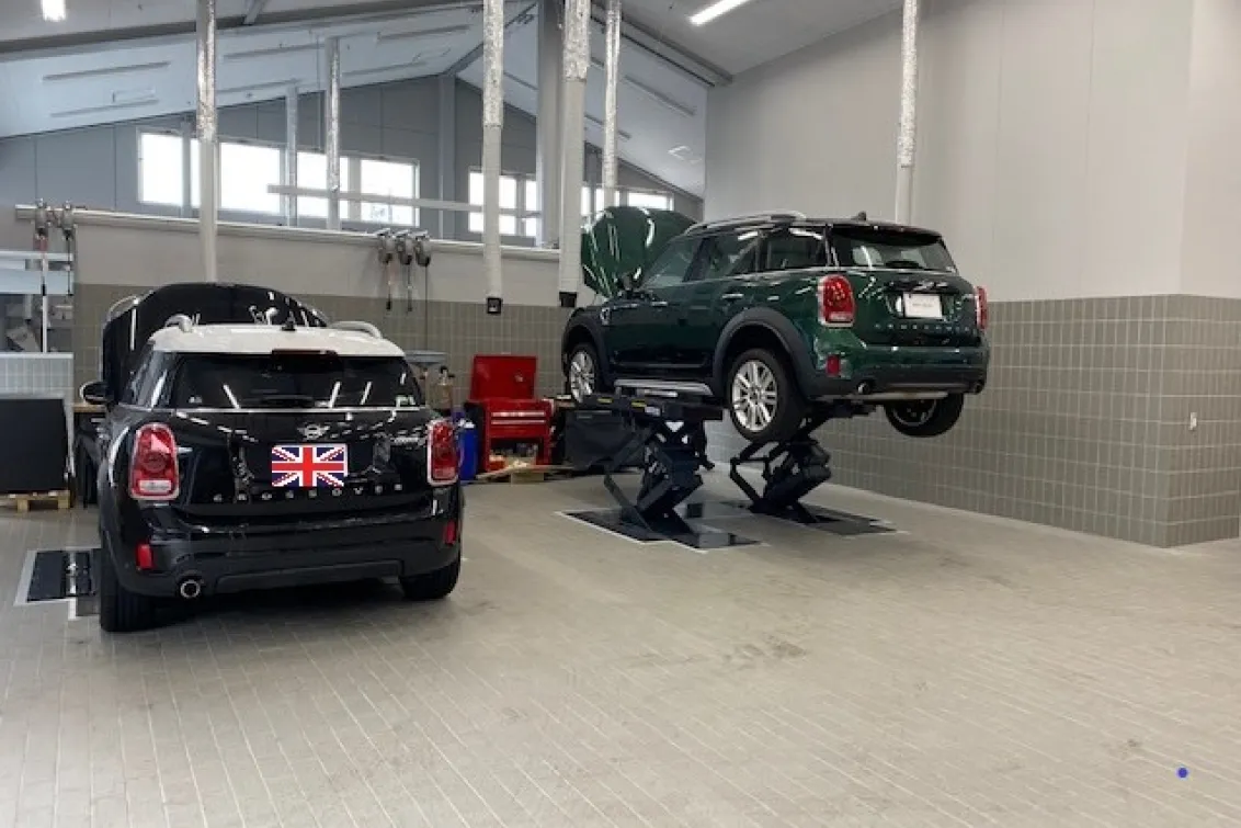 ミニ_株式会社ケイエムコーポレーション_MINI岐阜_工場2