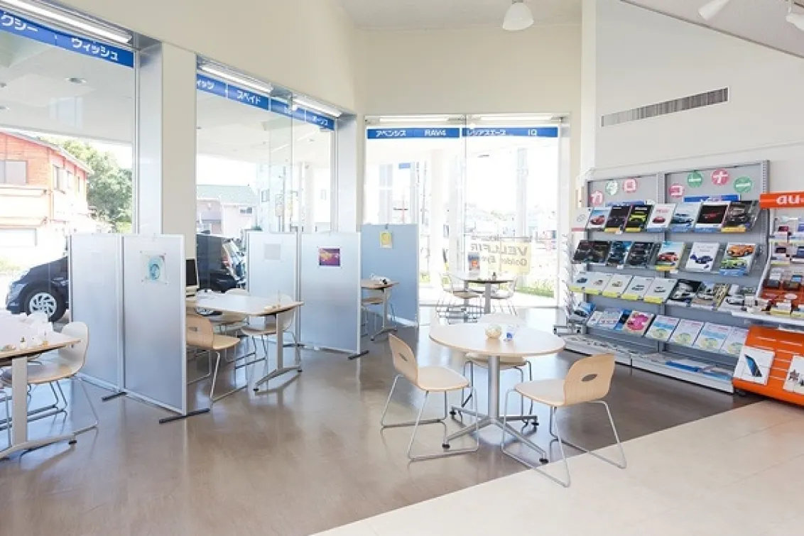静岡トヨタ_吉田店_内観