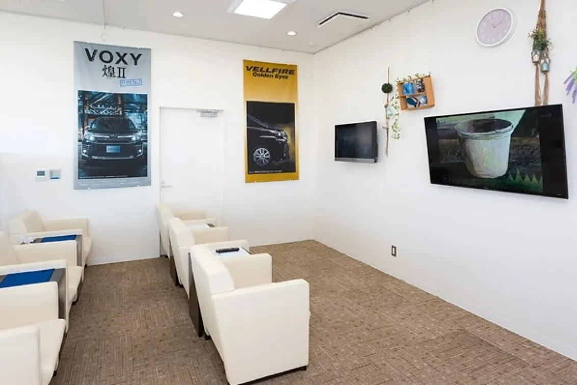 静岡トヨタ_吉田店_内観2