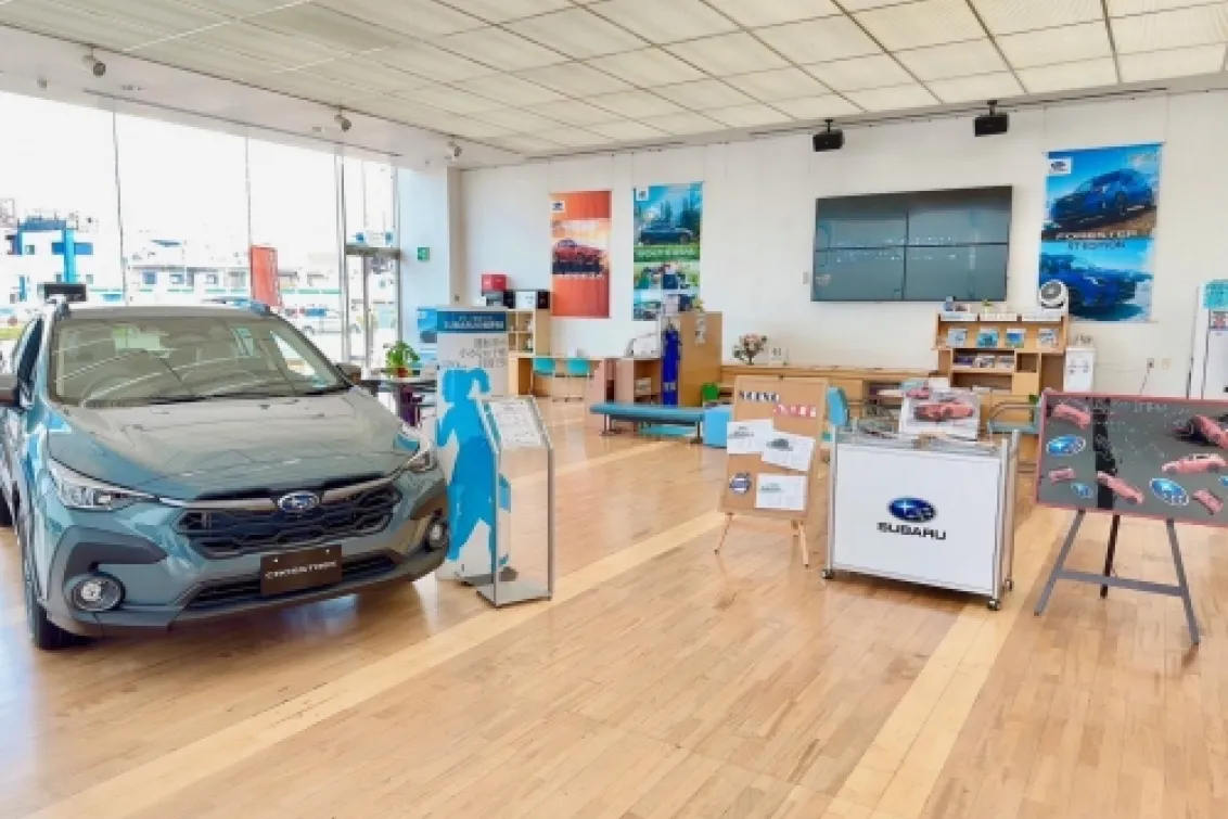 奈良スバル自動車株式会社_奈良店_店舗内装1