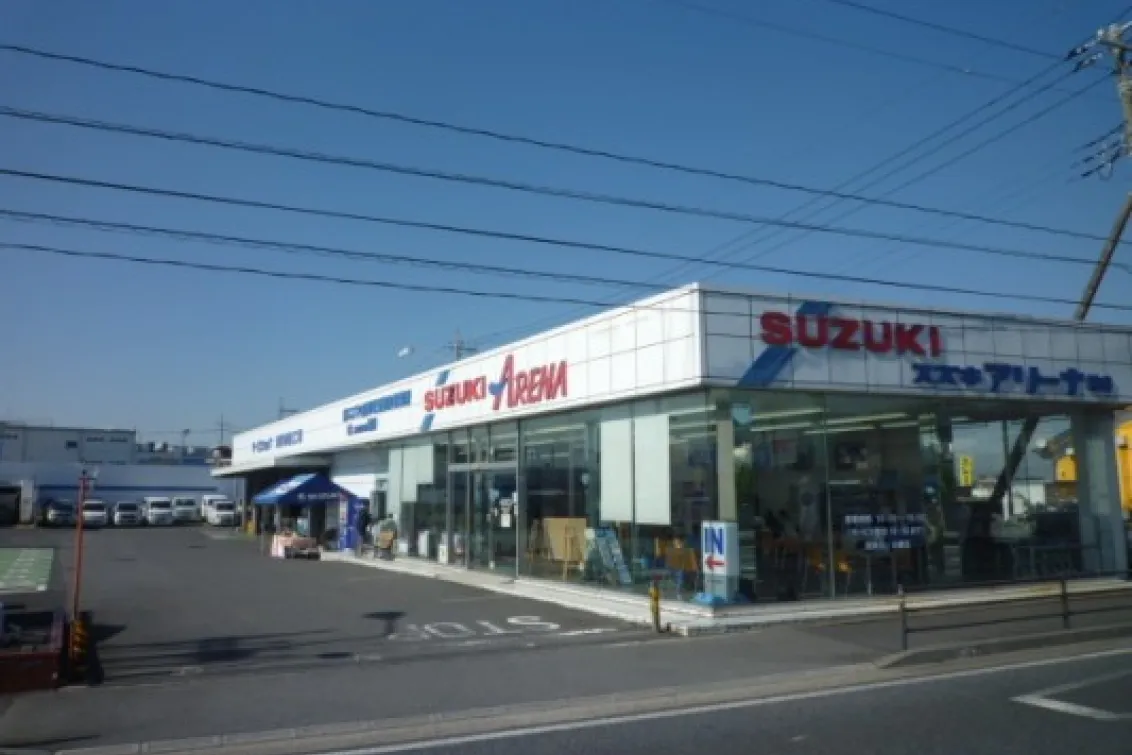 株式会社スズキ自販埼玉_スズキアリーナ越谷_店舗風景