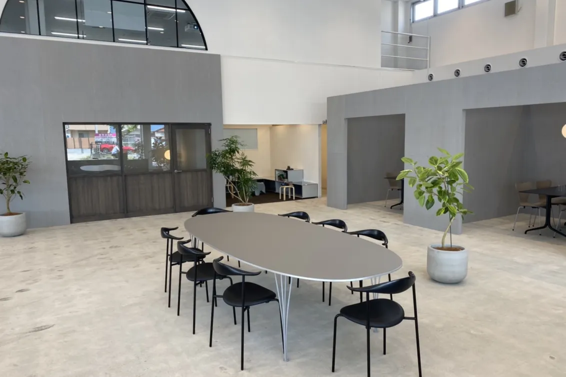 マツダ_西九州マツダ株式会社_佐賀店_店内