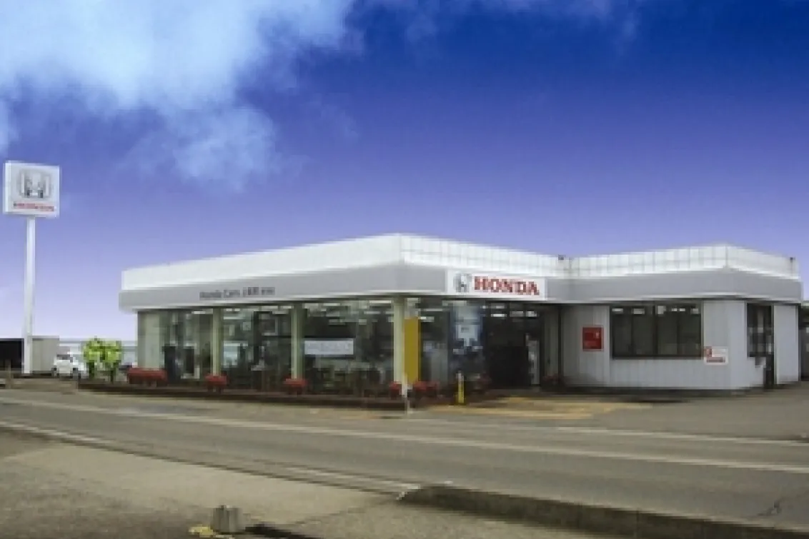 ホンダ_株式会社ホンダプリモミズサワ_Honda　Cars　上越南_店舗風景