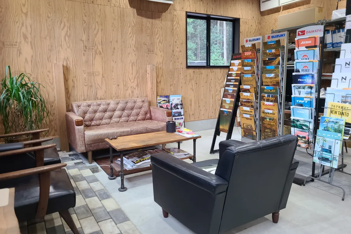 株式会社　ＴＥＮＴＨ_本社工場_店舗内観