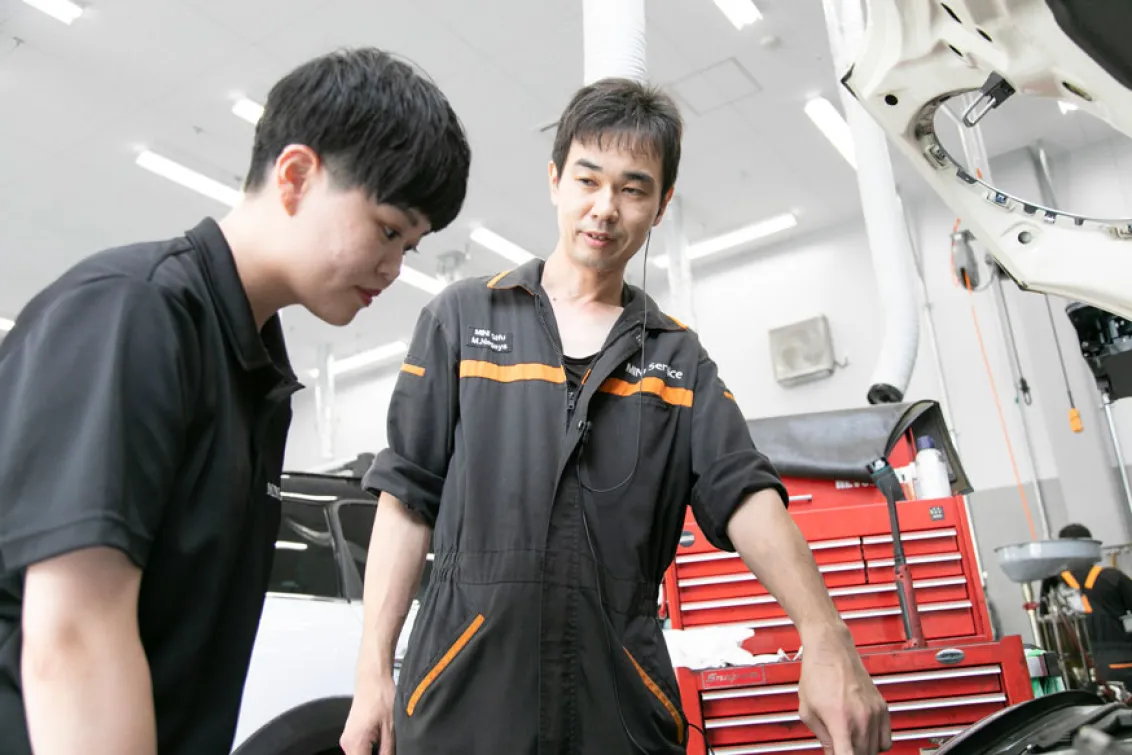 ミニ_株式会社ケイエムコーポレーション_MINI岐阜_スタッフ