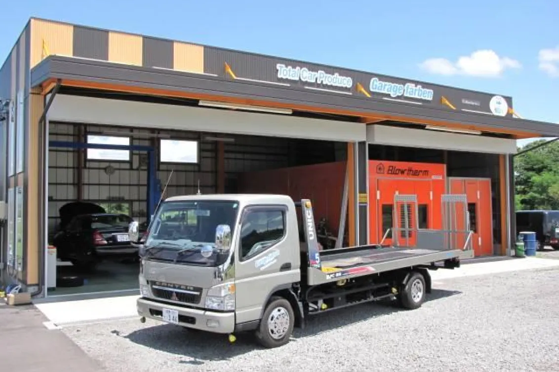 ガレージファルベン_本店_店舗全体風景