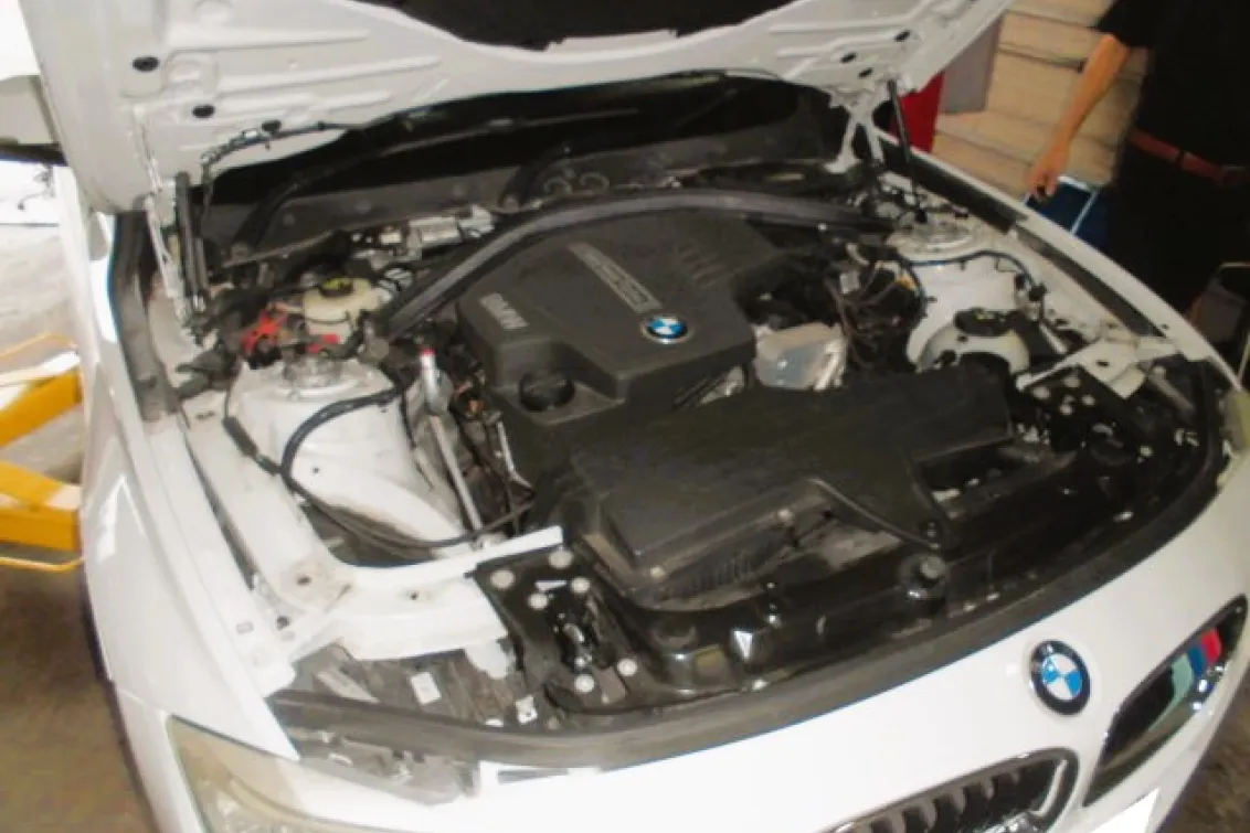 株式会社セントラル_本社_整備風景