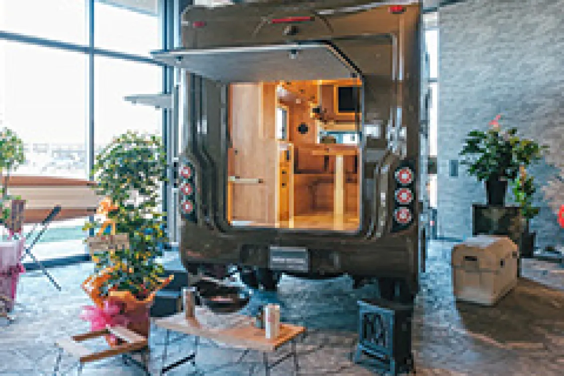 ダイレクトカーズ_店舗内装