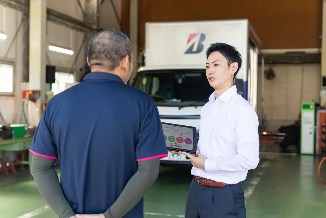 ブリヂストンタイヤサービス東日本株式会社 ＿英インター店＿スタッフ写真