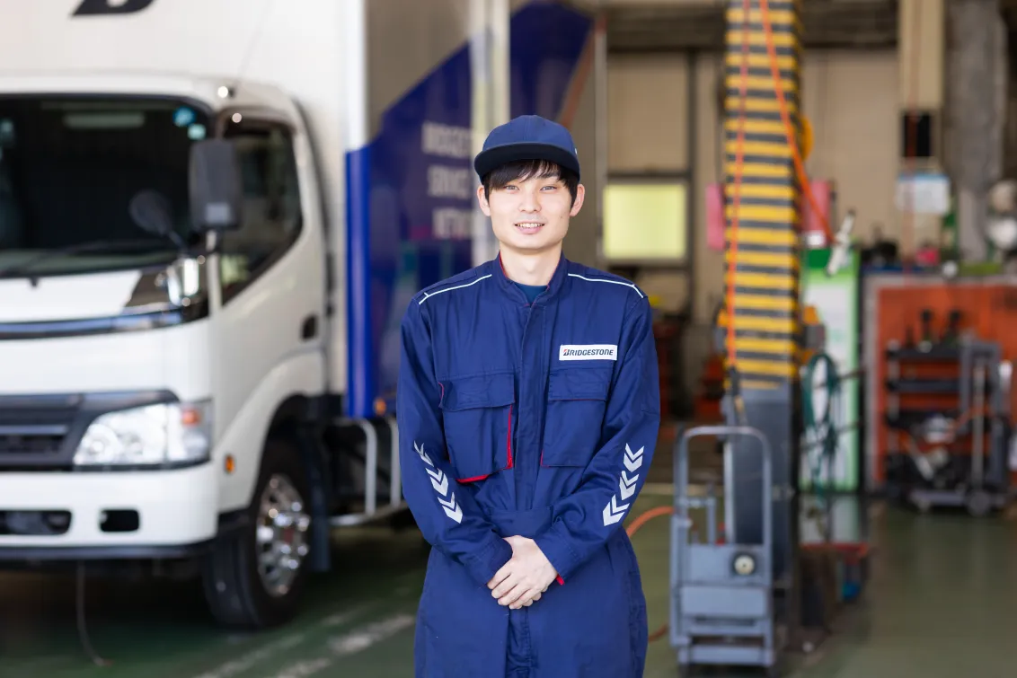 ブリヂストンタイヤサービス東日本株式会社 ＿甲府出張所＿スタッフ写真