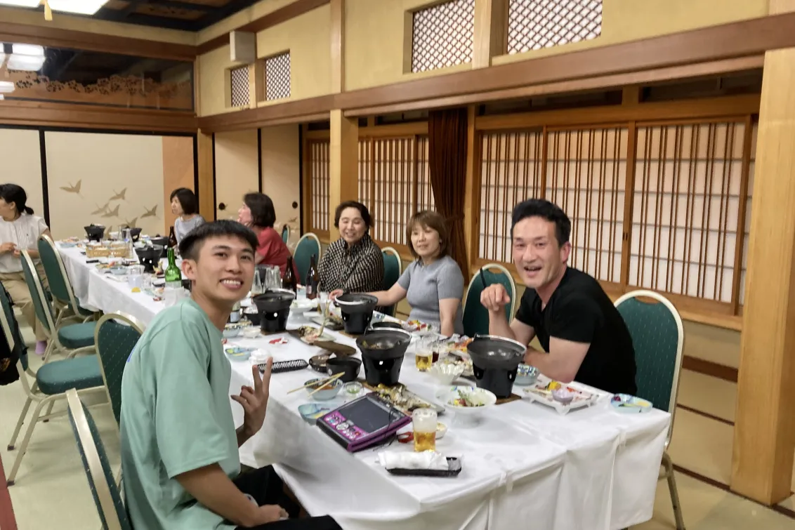 有限会社ムカサ_車検のコバック忍城本丸店_社内会議後の打ち上げ