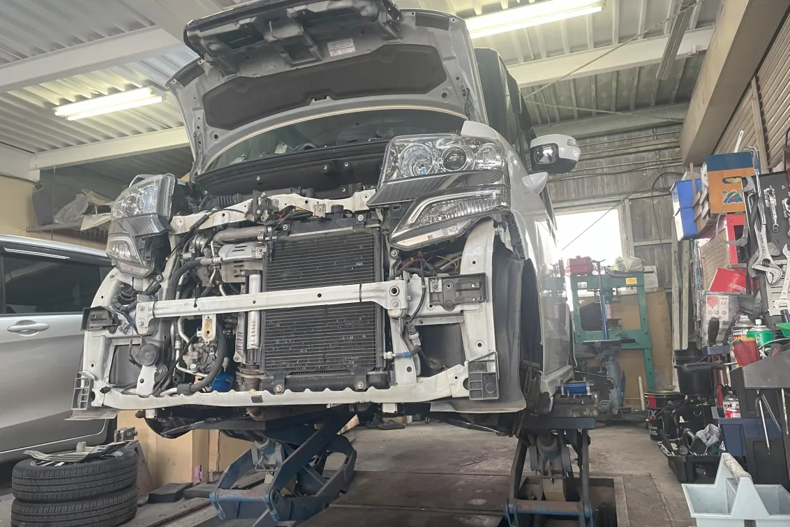 オートサービス慶_整備風景