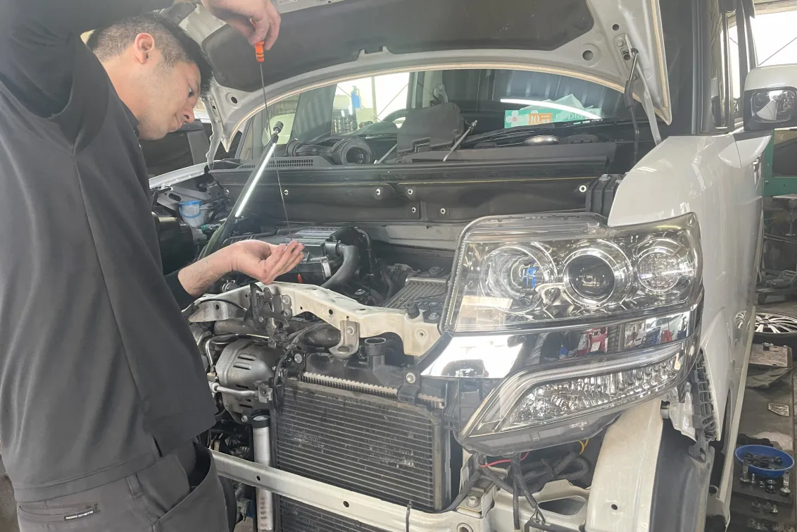 オートサービス慶_整備風景