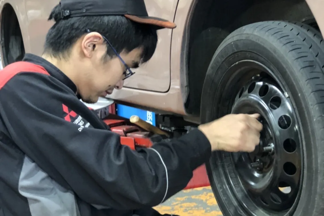 静岡三菱_静岡南_店舗スタッフ