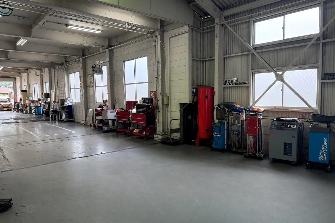 株式会社フクダ自動車_本社_内装