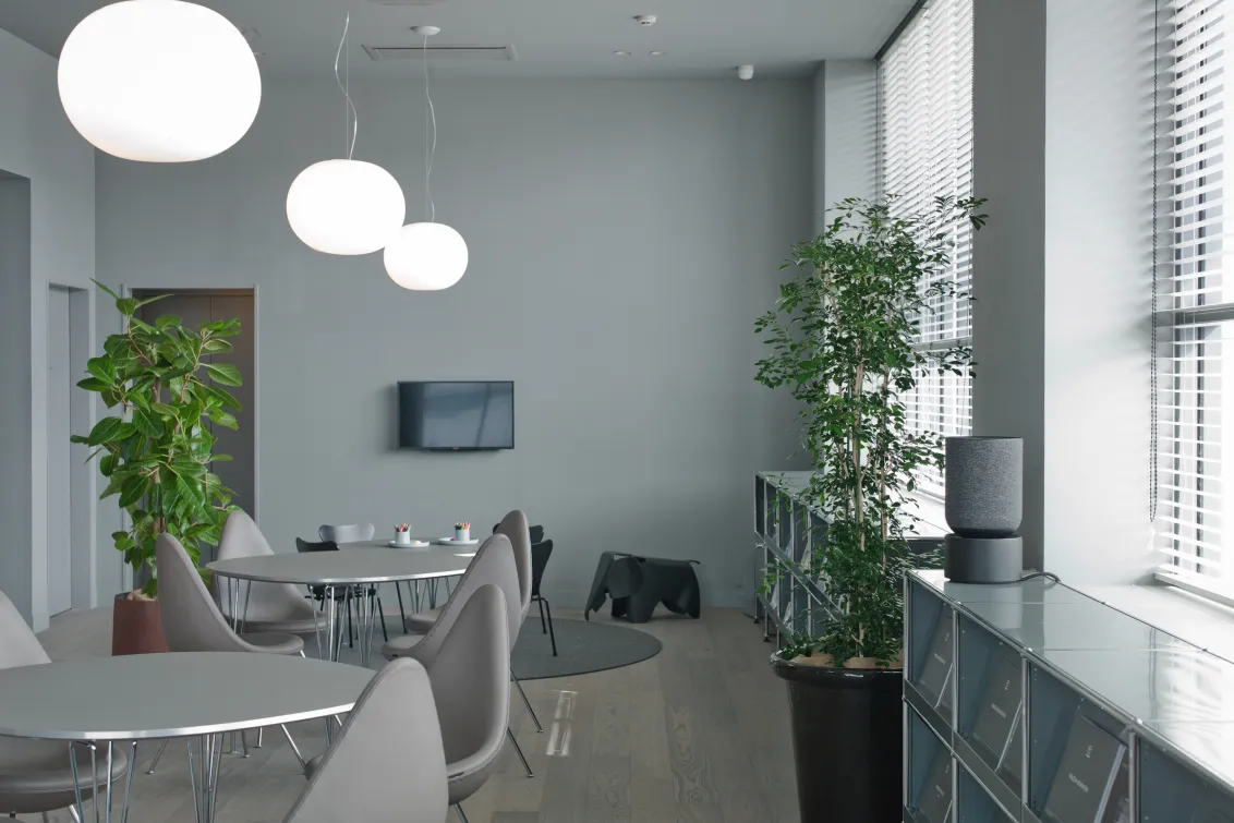 マツダ_西九州マツダ株式会社_唐津店_内観