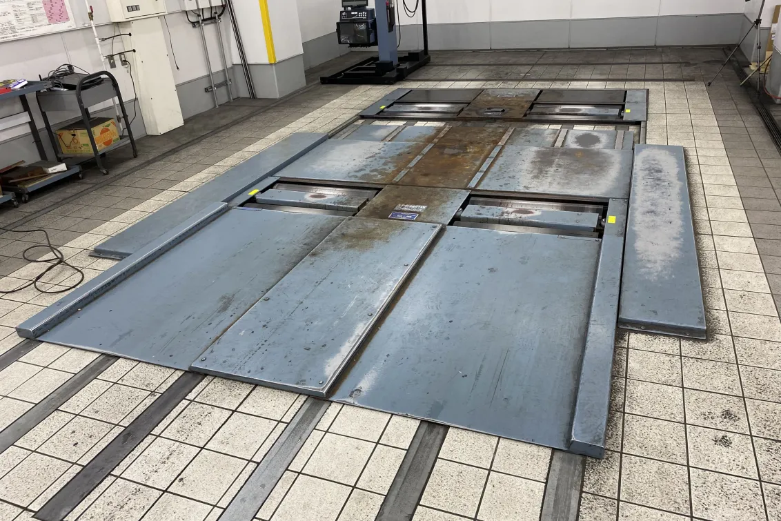 トヨタ_NTPトヨタ信州_鎌田店_店舗内装