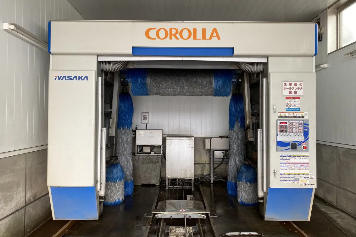 トヨタ_NTPトヨタ信州_鎌田店_店舗内装