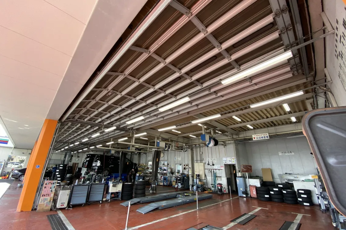 トヨタ_NTPトヨタ信州_筑摩店_店舗内装