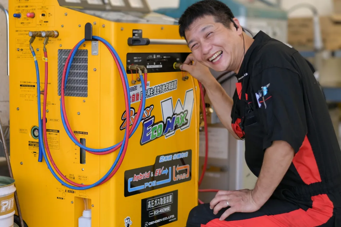 株式会社オートバックス南日本販売　長崎カンパニー_オートバックス長崎空港店_整備風景