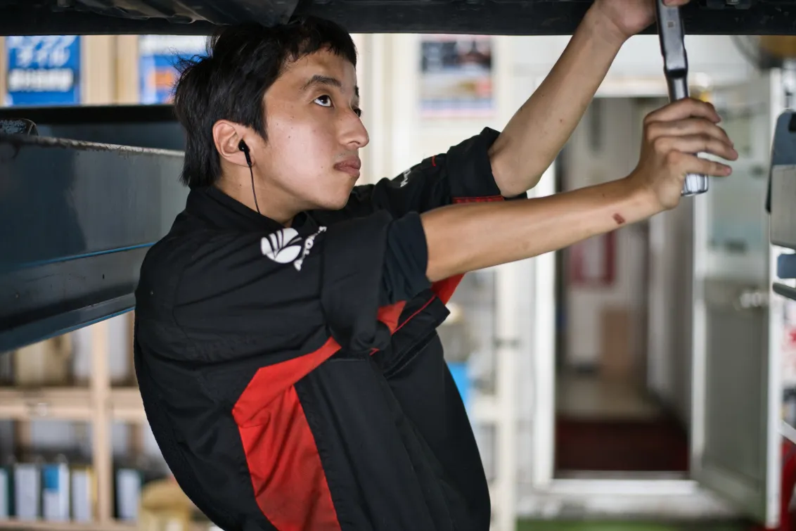 株式会社オートバックス南日本販売　長崎カンパニー_オートバックス長崎空港店_ピット