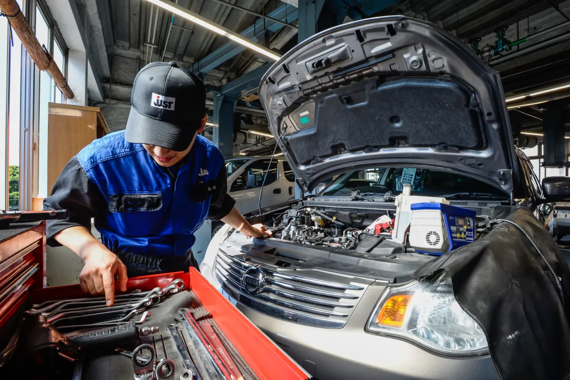 共有工具も充実！（工具の持ち込み可。個人工具購入補助あり(半額会社負担)。)