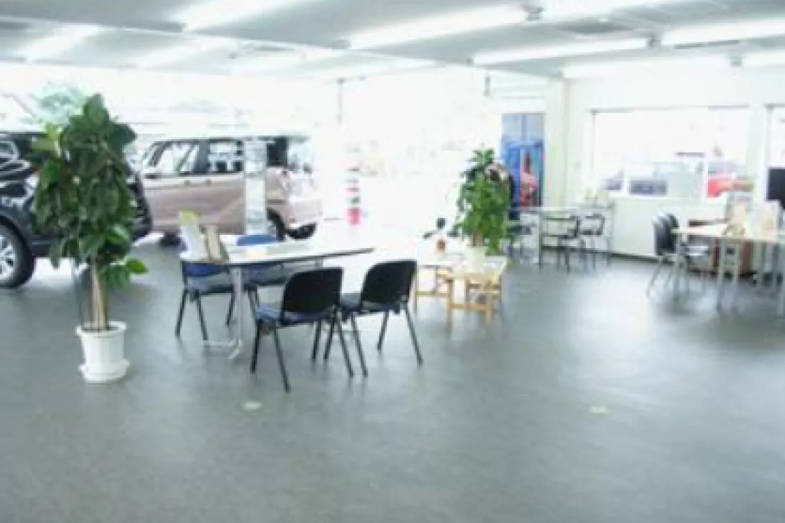羽後日産モーター_土崎店_店舗内装