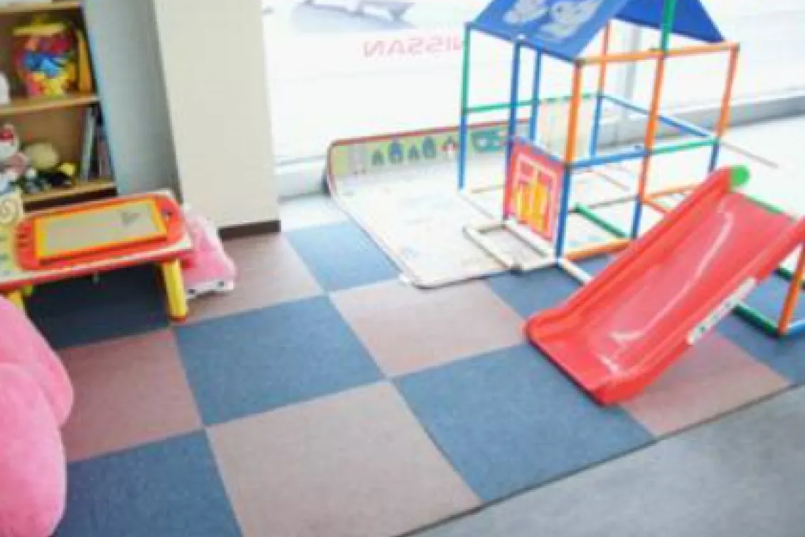 羽後日産モーター_土崎店_店舗内装