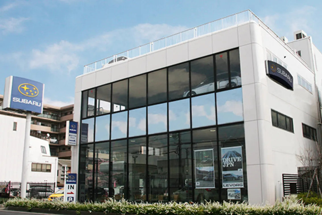 埼玉スバル自動車株式会社_越谷店_店舗風景