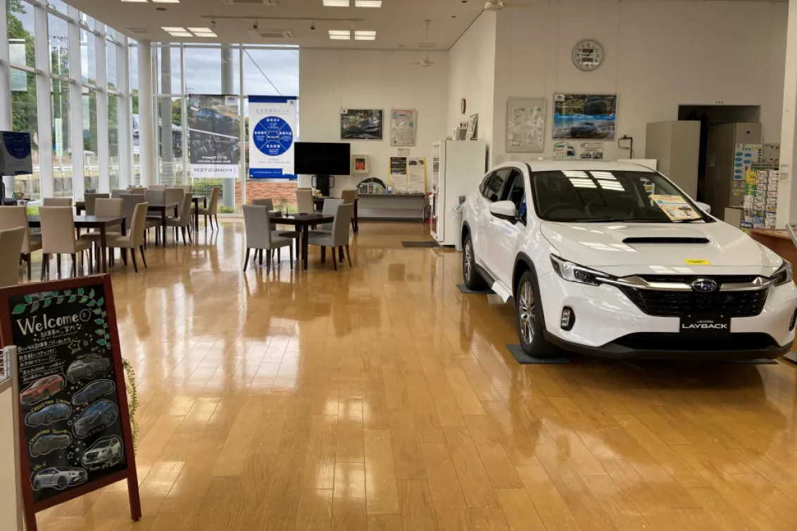 岐阜スバル株式会社_多治見池田店_店舗内観