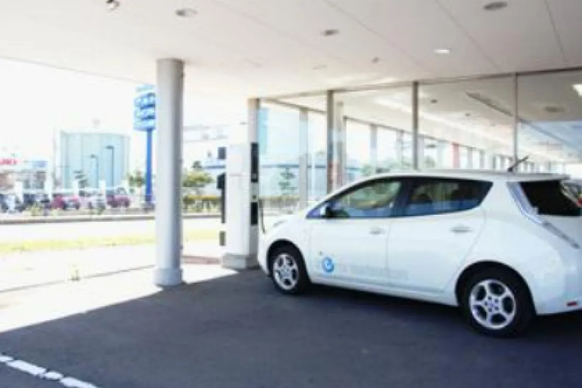 羽後日産モーター_御所野店_店舗外観2