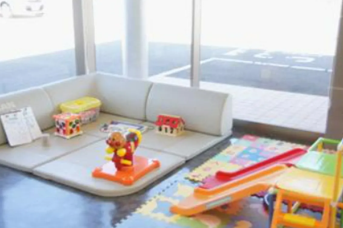 羽後日産モーター_御所野店_店舗内装