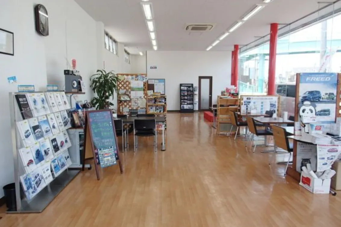 ホンダ_ホンダプリモ大宮西_店舗内装