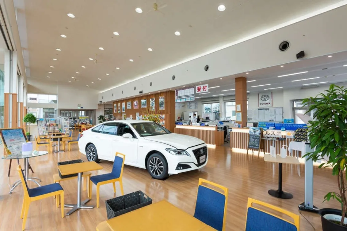 福島トヨタ自動車株式会社＿郡山並木店＿店舗内観
