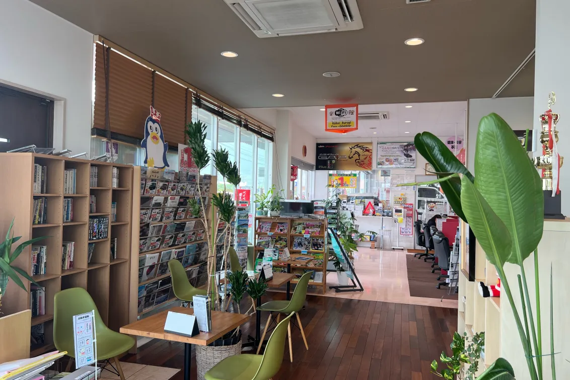 車検のコバック_日向店_店内写真