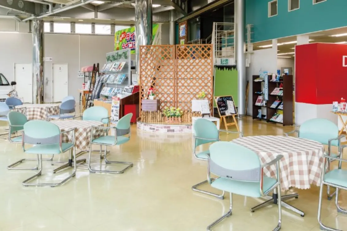 石川ダイハツ_七尾店_店舗内装