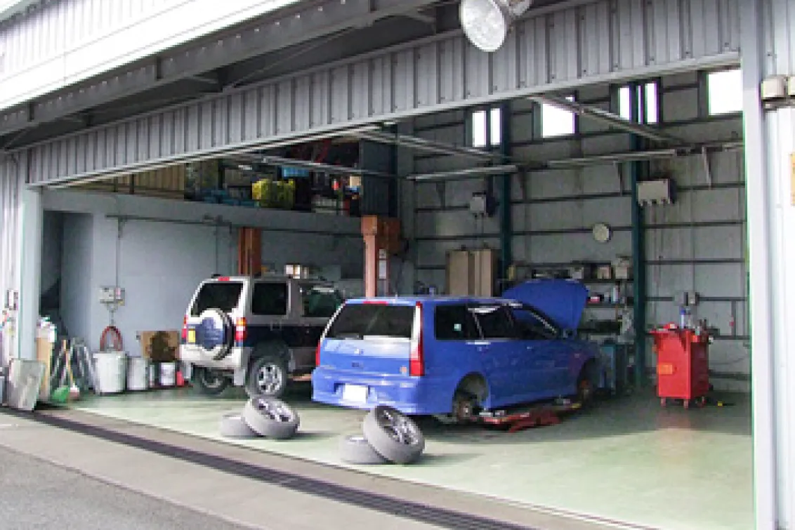 木更津三菱自動車販売株式会社_君津店_自動車整備工場