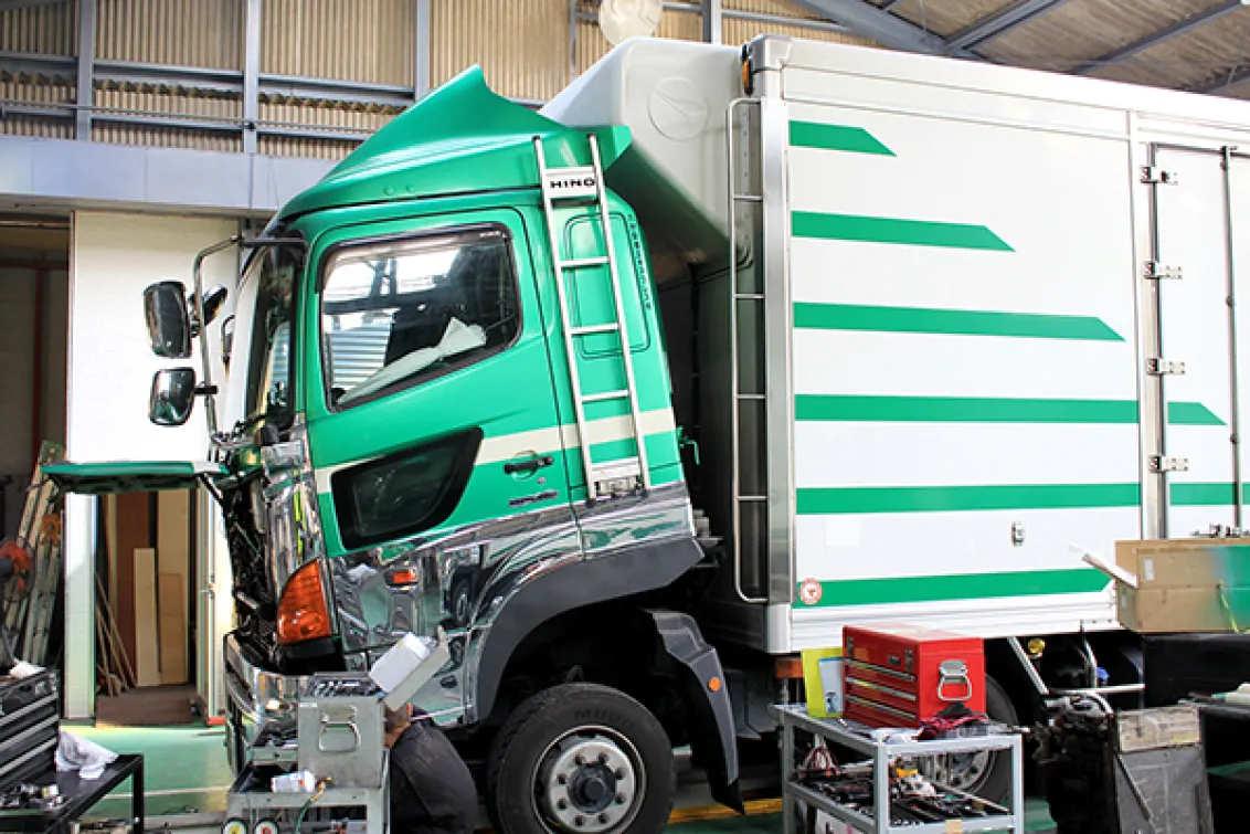 九州栄孝エキスプレス株式会社＿トラック画像